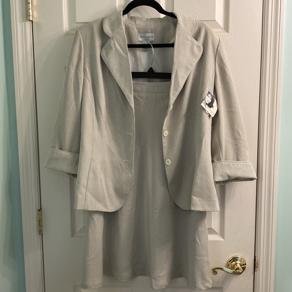 Jaclyn Smith 2 piece skirt suit/ Set